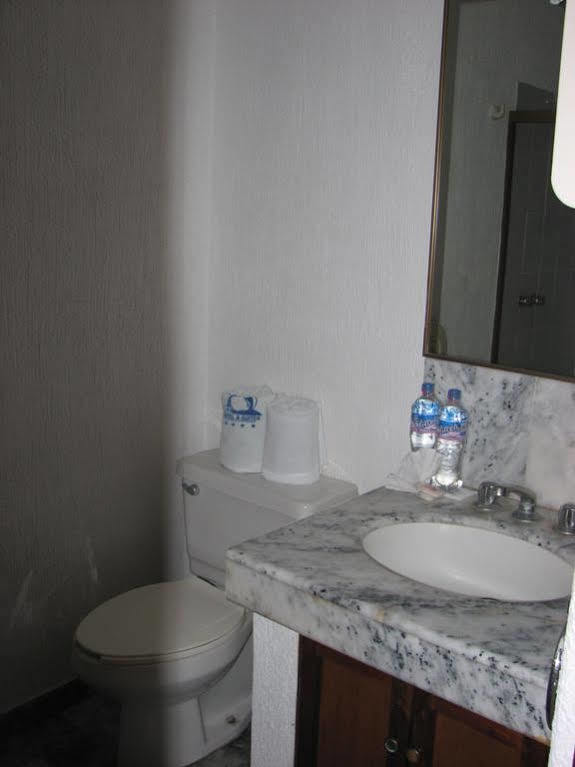 Hotel Y Suites Plaza Manzanillo Exterior foto